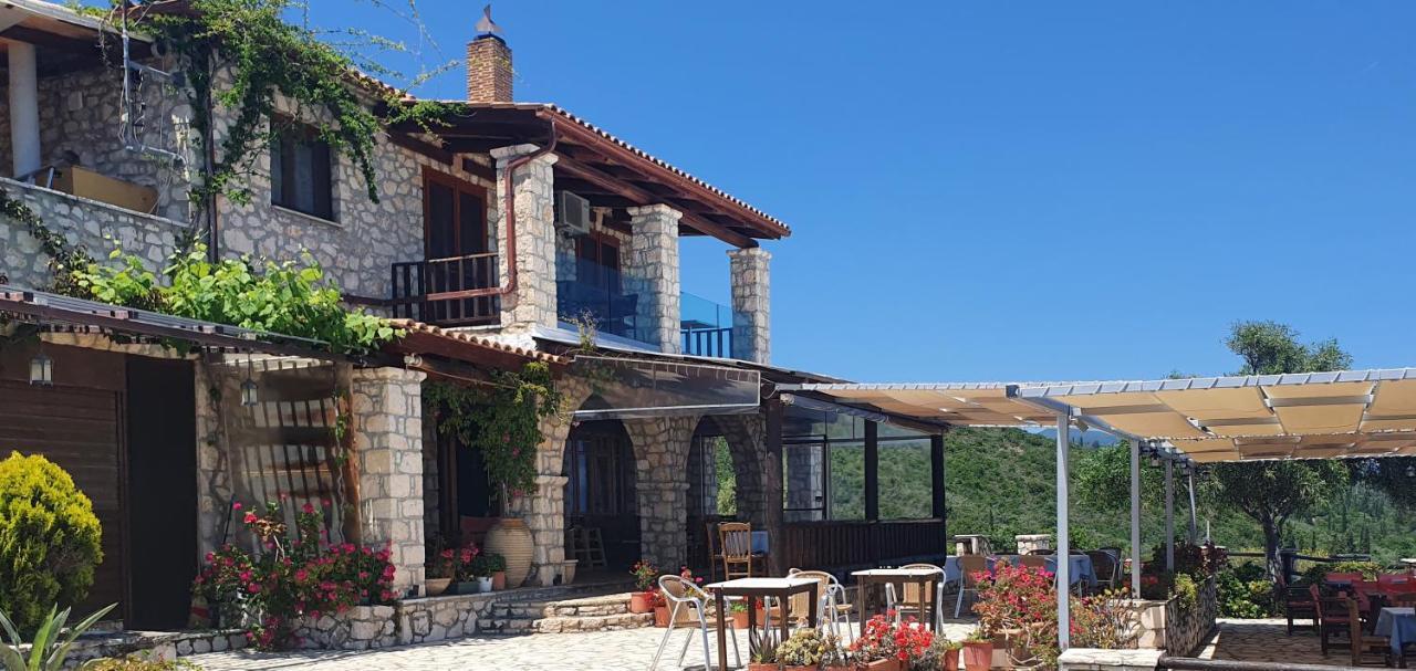 Nireas : Stone Villa Orthoniaí Екстериор снимка